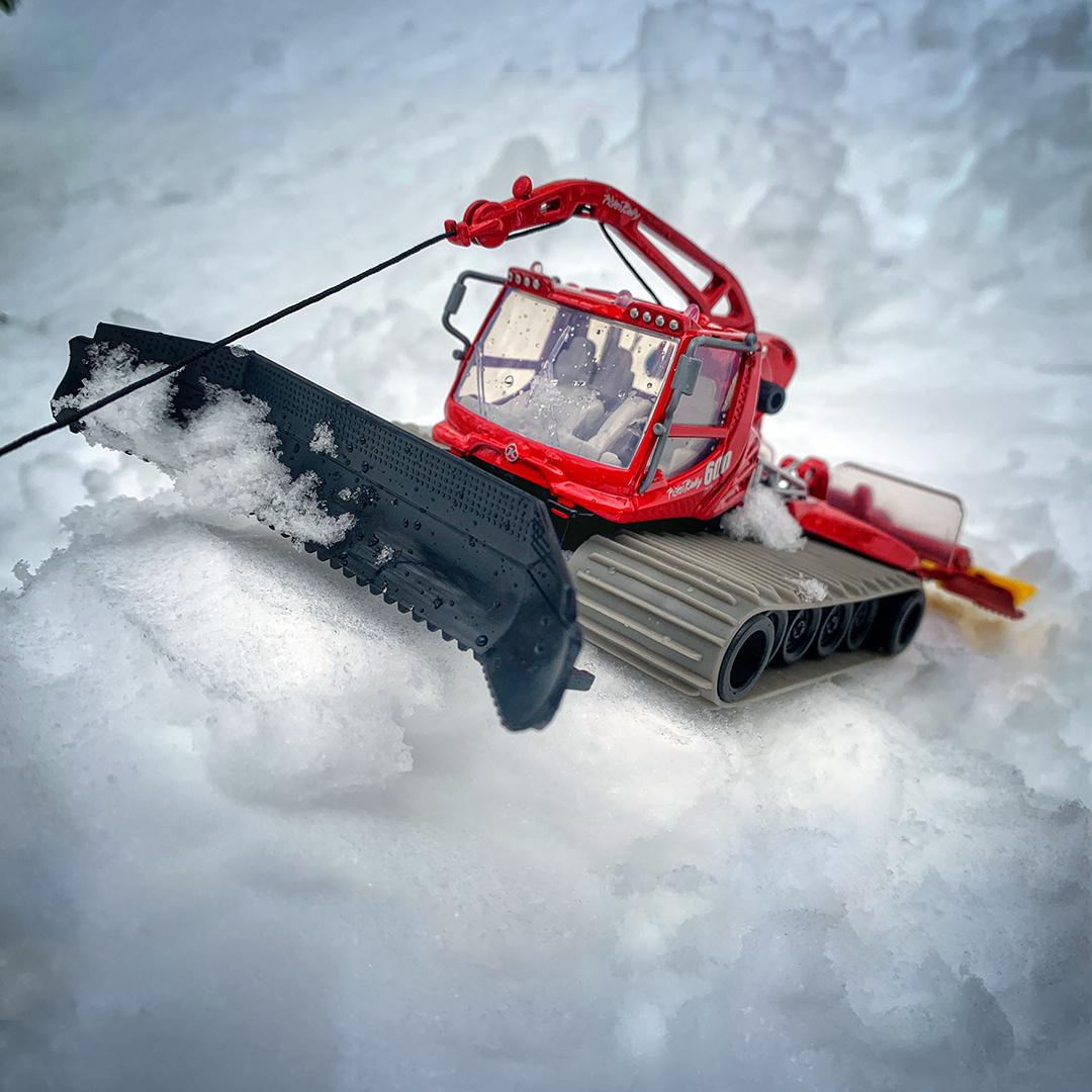 SIKU 4914 Super - Pistenbully 600