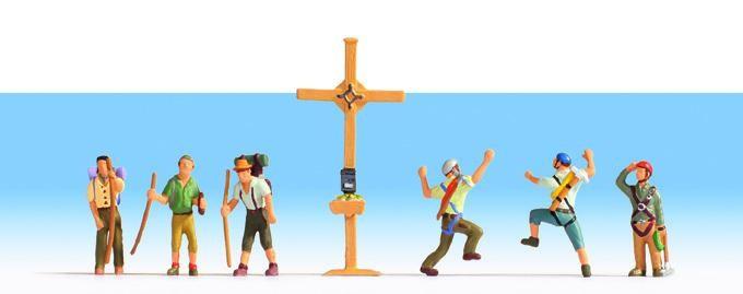 NOCH 36874 N FIGUREN - Bergwanderer mit Gipfelkreuz, 6 Figuren + Kreuz