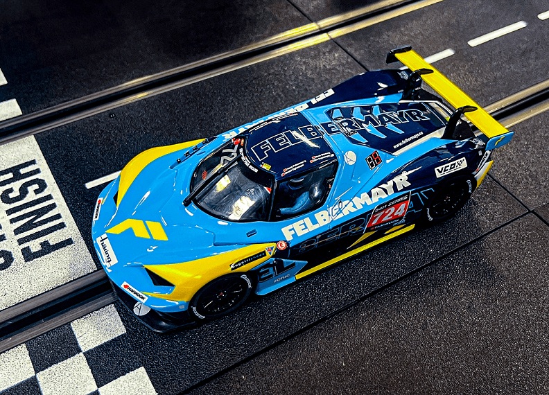 Produktbild Carrera DIGITAL 132 - KTM X-BOW GTX "Felbermayr, No.724" 2 von 4