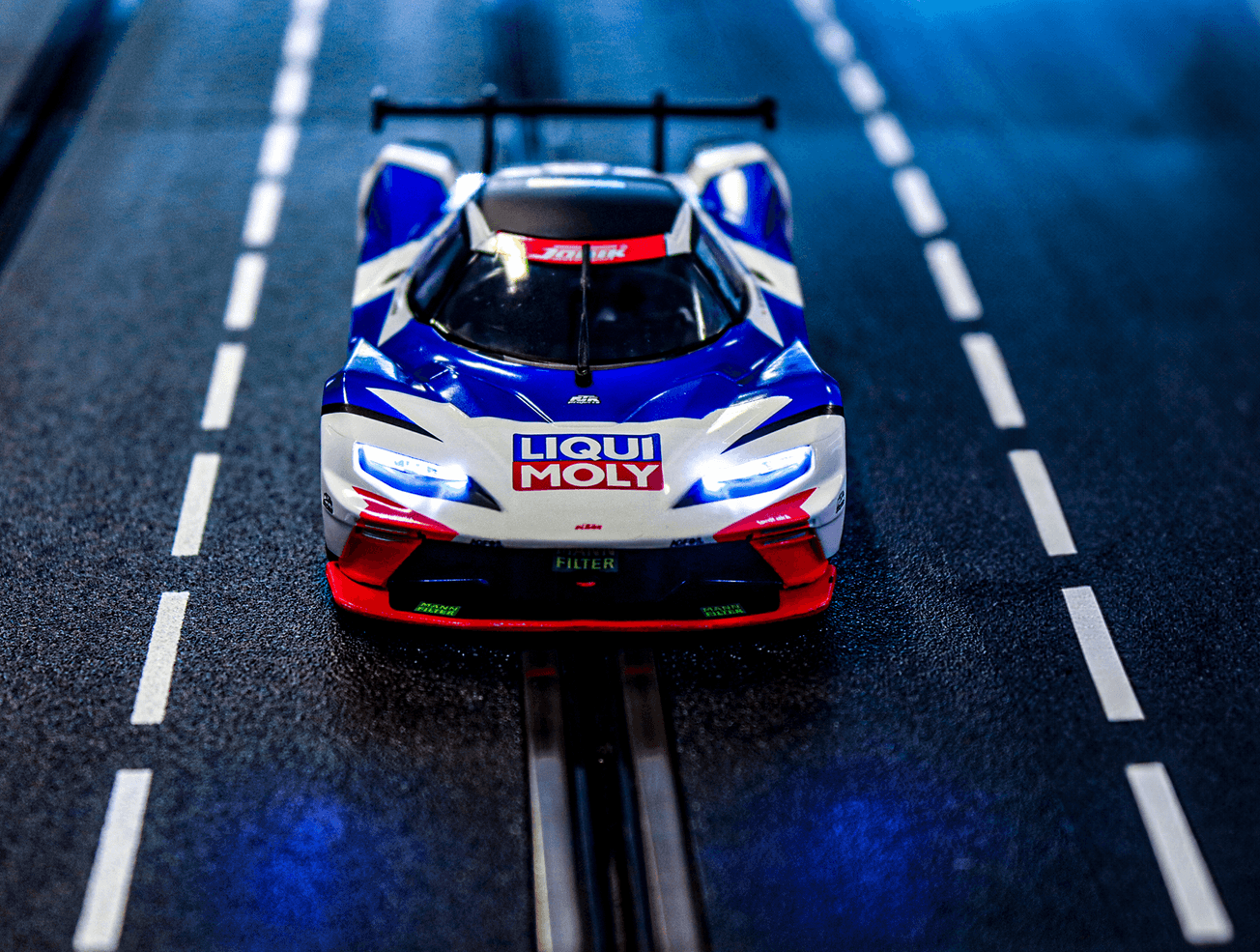 Produktbild Carrera DIGITAL 132 - KTM X-BOW GTX "Liqui Moly, No.104" 4 von 4