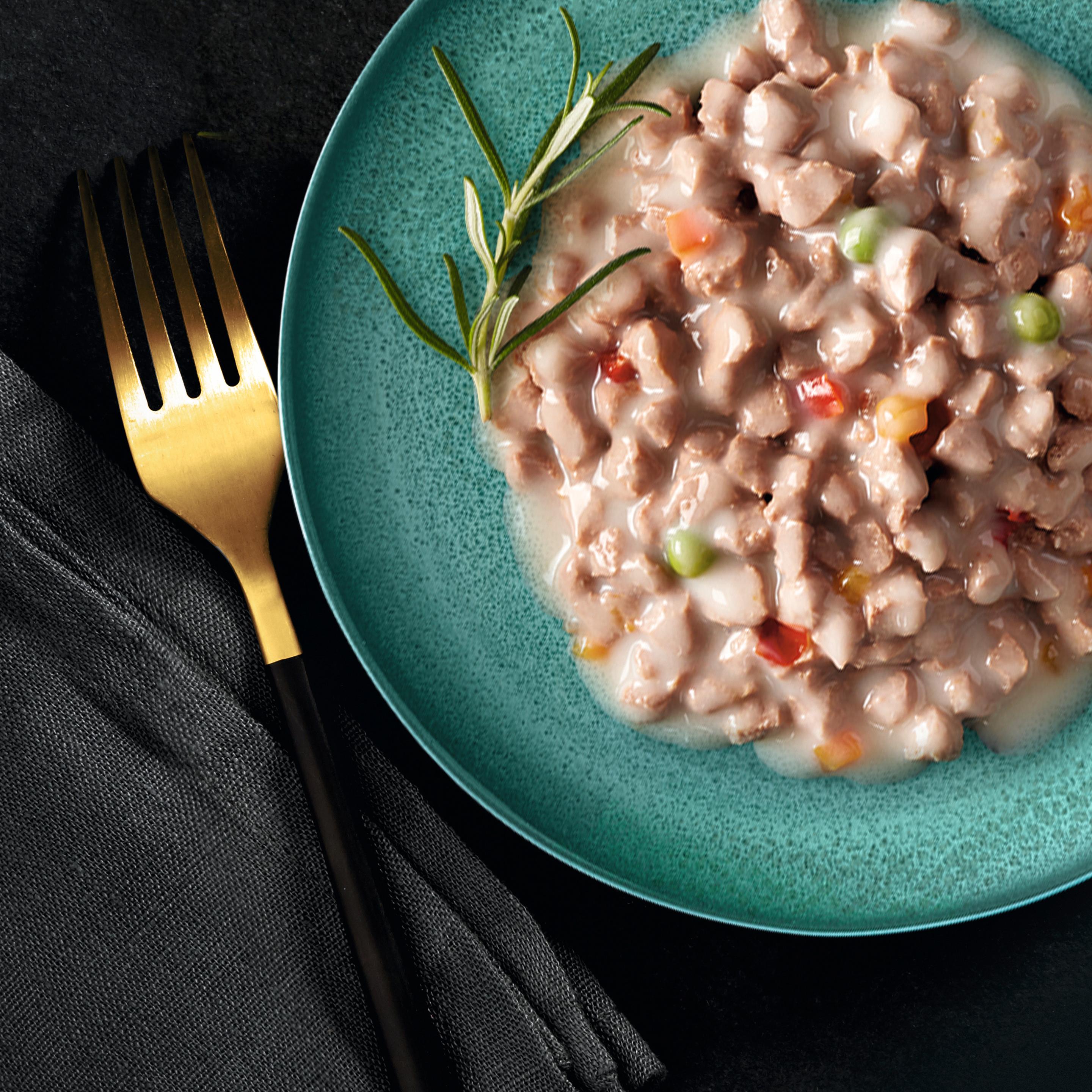 Produktbild SHEBA® Schale Sauce Spéciale Frikassee mit Truthahn und Gemüse 85g 6 von 12