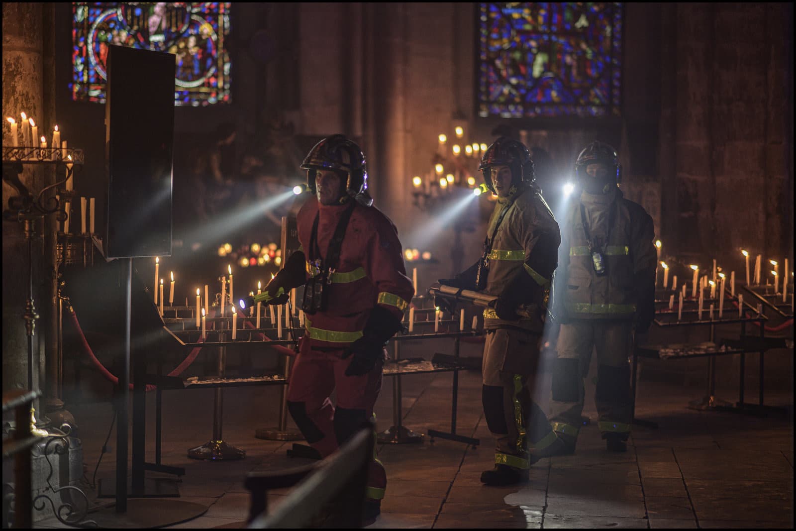 Produktbild Notre-Dame in Flammen 6 von 11