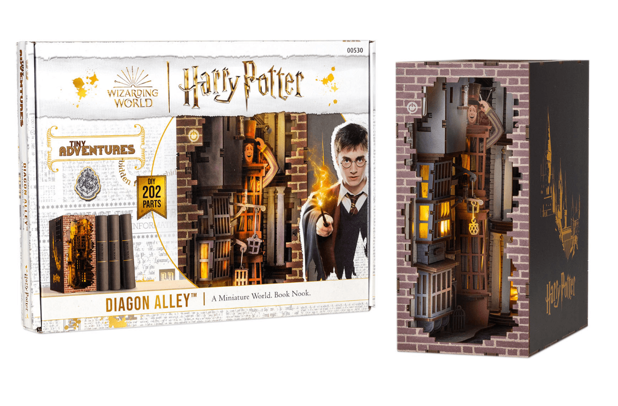 Revell 00530 Book Nook Tiny Adventures - Harry Potter "Diagon Alley"