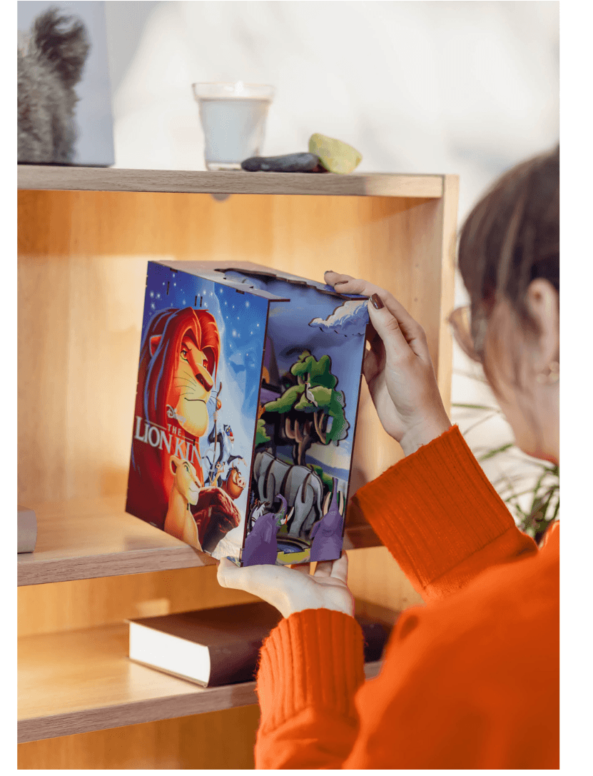 Produktbild Revell 00534 Book Nook Tiny Adventures - Disney "König der Löwen" 2 von 10