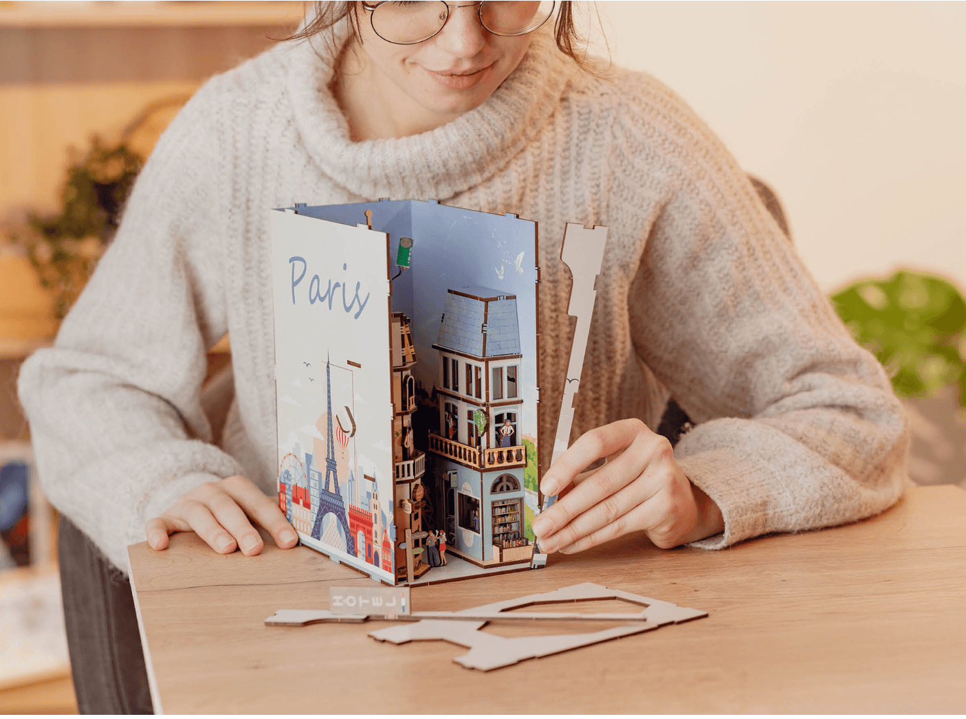 Produktbild Revell 00539 Book Nook Tiny Adventures Paris  10 von 12