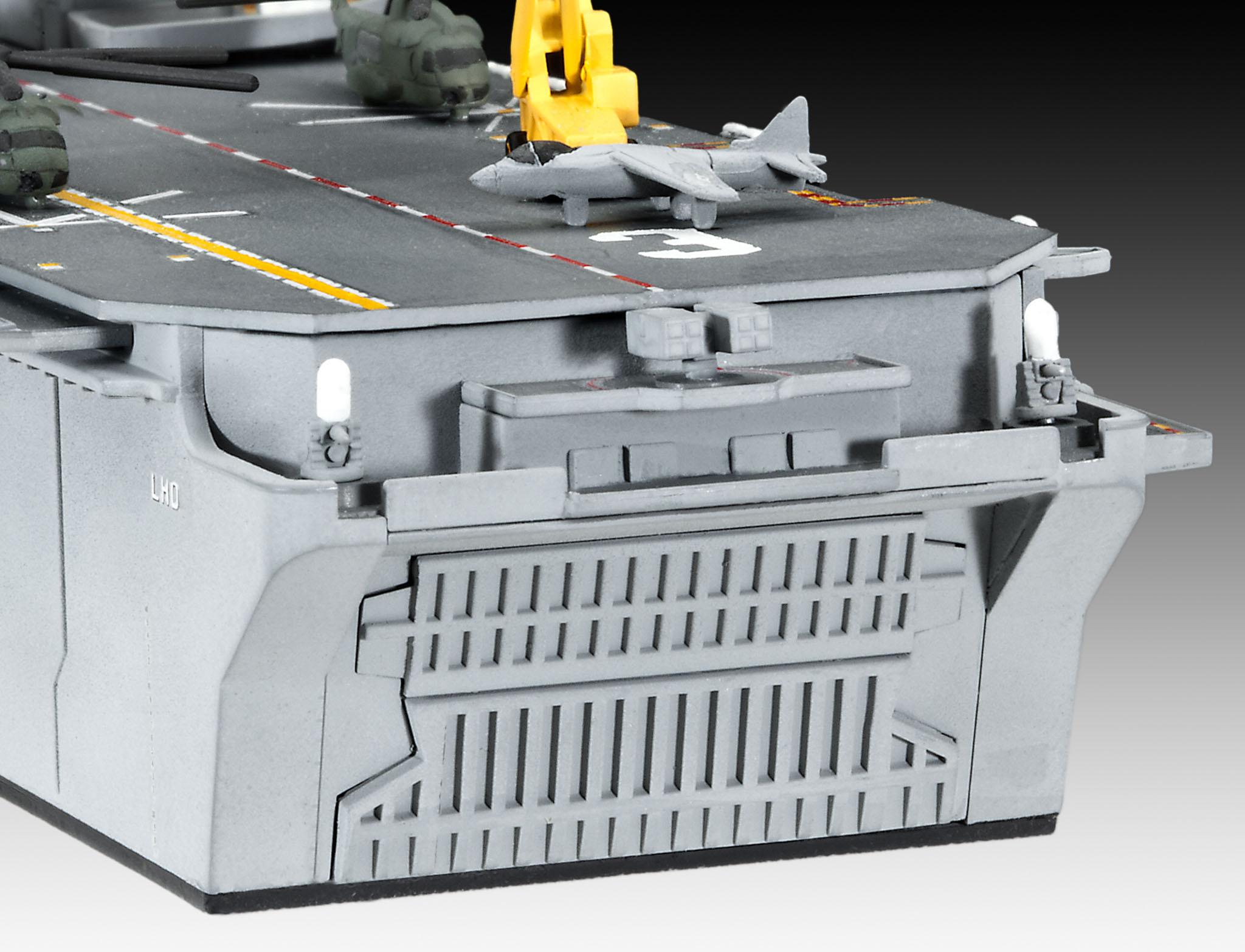 Produktbild Revell 05178 - Assault Carrier USS WASP CLASS 4 von 7