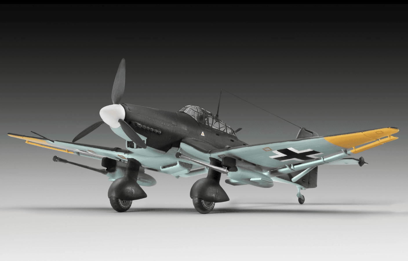 Produktbild Revell  74692 Starter Kit Junkers Ju87 G-D Tank Buster 12 von 16