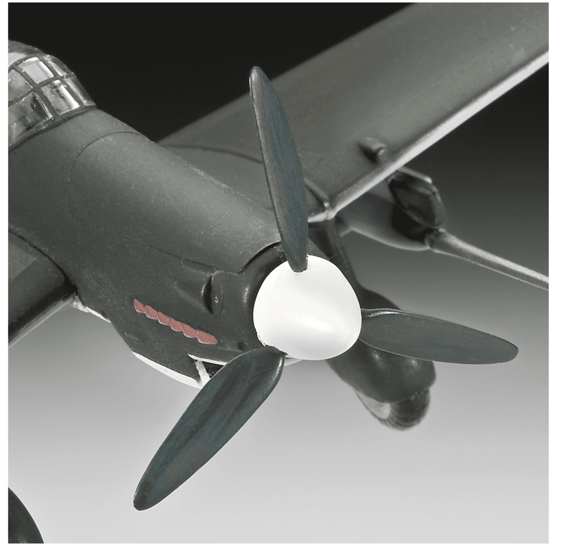Produktbild Revell  74692 Starter Kit Junkers Ju87 G-D Tank Buster 8 von 16