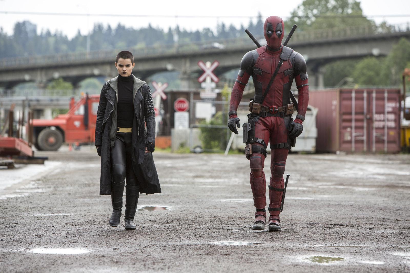 Produktbild Deadpool 11 von 12