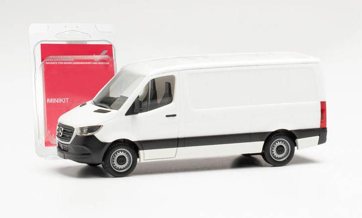 Herpa 13871 - MINIKIT MERCEDES-BENZ SPRINTER `18 KASTEN FLACHDACH, WEIS