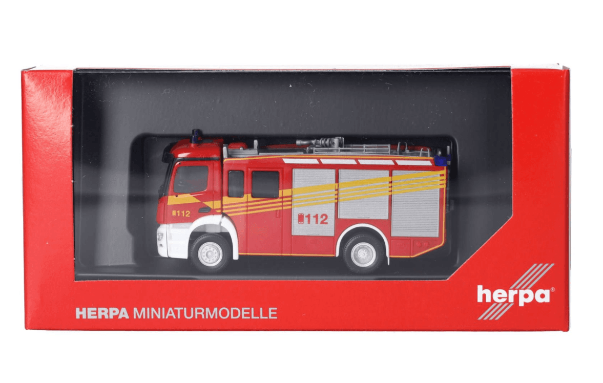 Produktbild Herpa 098168 1:87 Mercedes-Benz Actros S HLF 2000 "Feuerwehr" 2 von 5