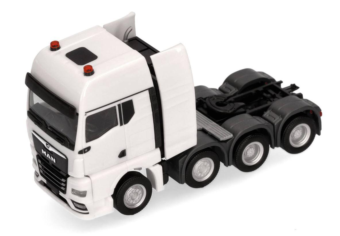 Produktbild Herpa 316958 1:87 MAN TGX GX Schwerlastzugmaschine 4-achs (luftgefedert, 8x4), weiß 4 von 5