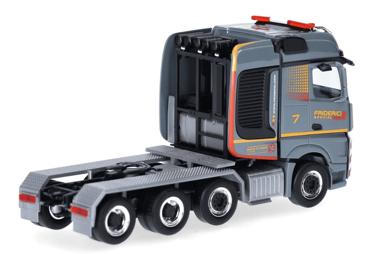 Produktbild Herpa 317047 1:87 Mercedes-Benz Arocs Bigspace Schwerlast-Zugmaschine 4achs "Friderici" 5 von 5