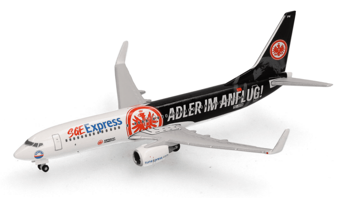 Produktbild Herpa 538107 1:500 SunExpress Boeing 737-800 "Eintracht Frankfurt - SGE Express" - "Adler im Anflug" 3 von 5