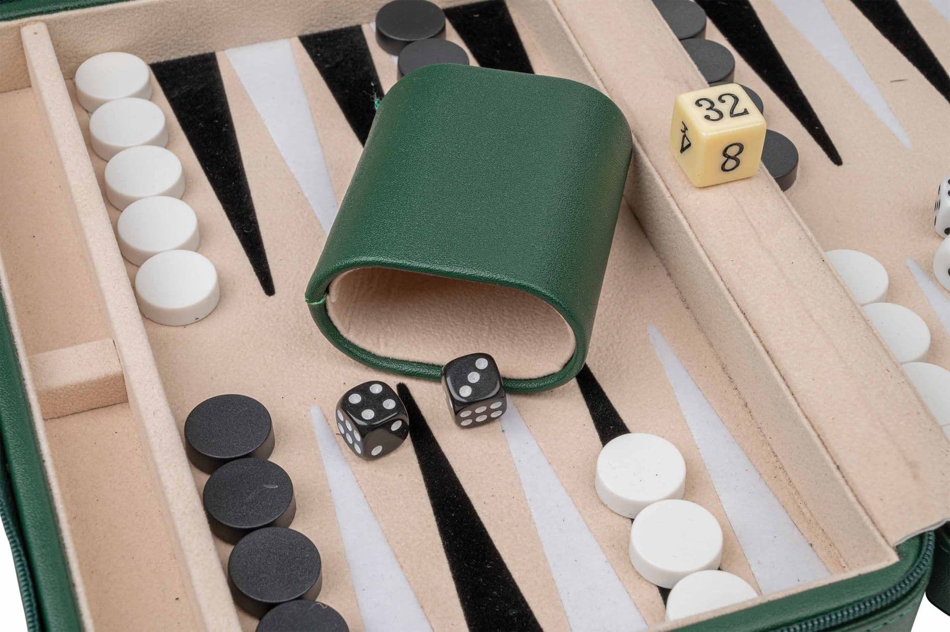Produktbild Philos-Spiele Backgammon Thasos, Reise, grün, Kunstleder, magnetisch, mit Tragegriff 5 von 7