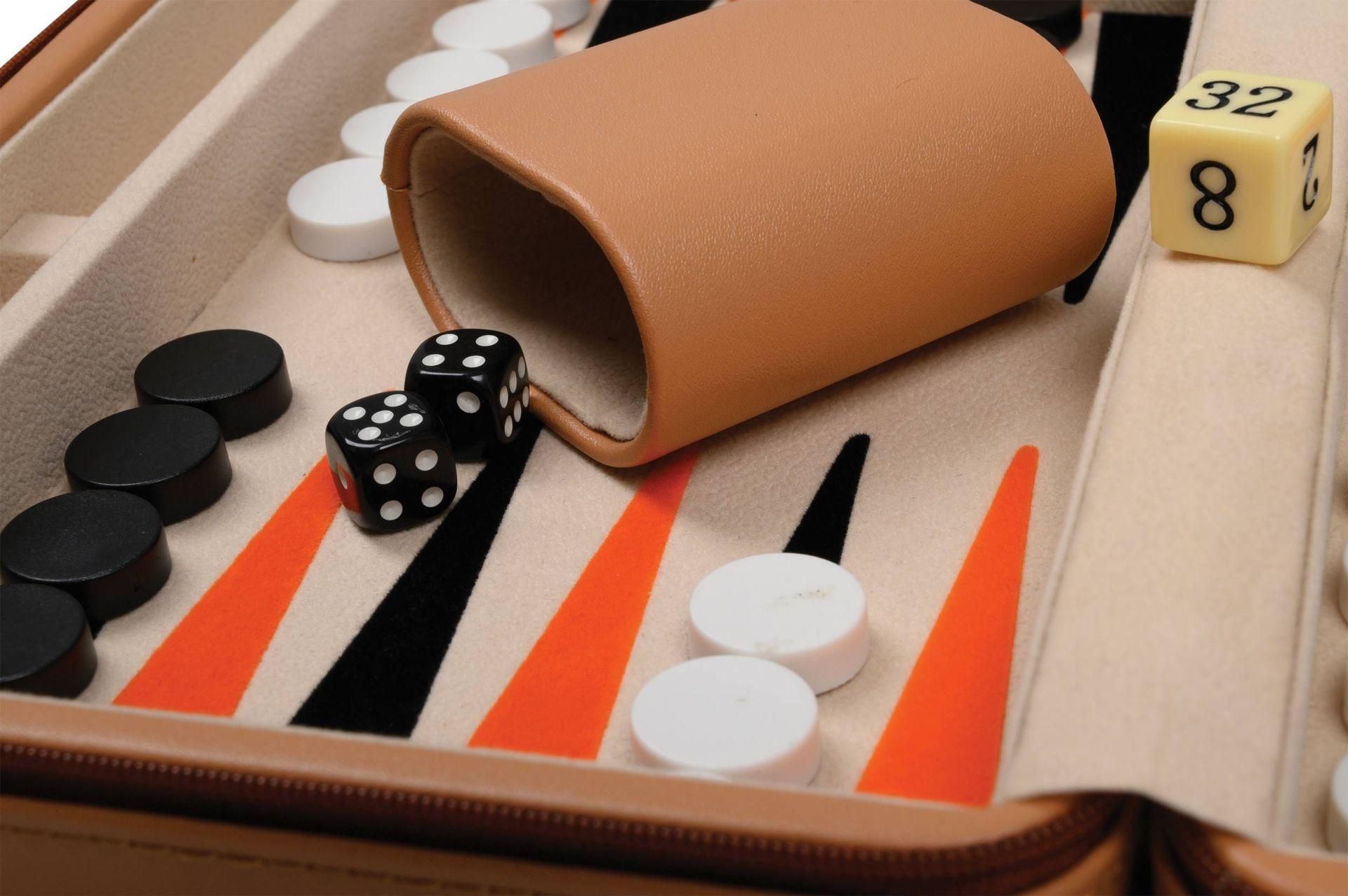 Produktbild Philos-Spiele Backgammon Leros, Reise, Kunstleder, magnetisch, mit Tragegriff 3 von 10