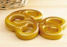 Produktbild Erzi - Brezel aus Holz 2 von 2