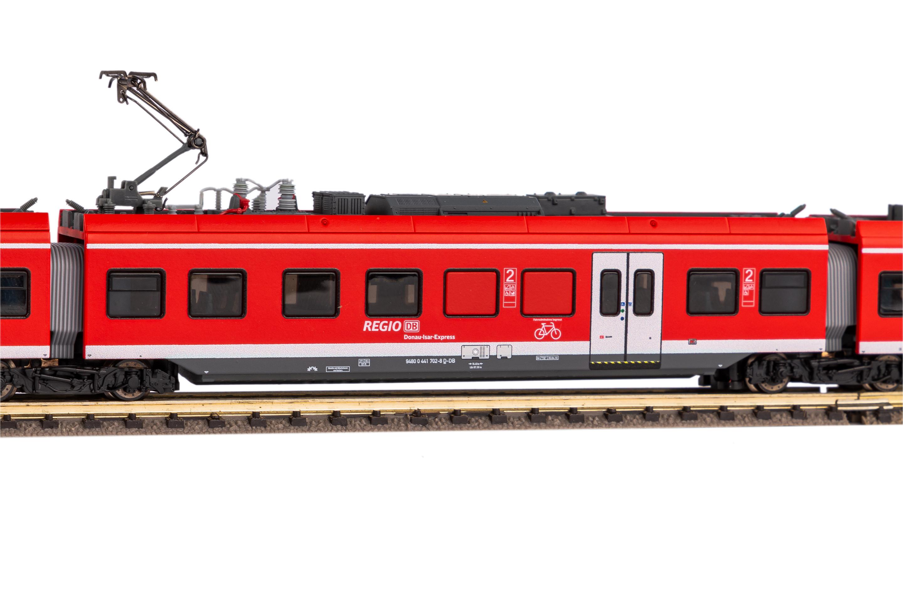 Produktbild PIKO 40275 N Elektrotriebwagen BR 440 Coradia Donau-Isar, 5tlg. DB AG VI 6 von 7