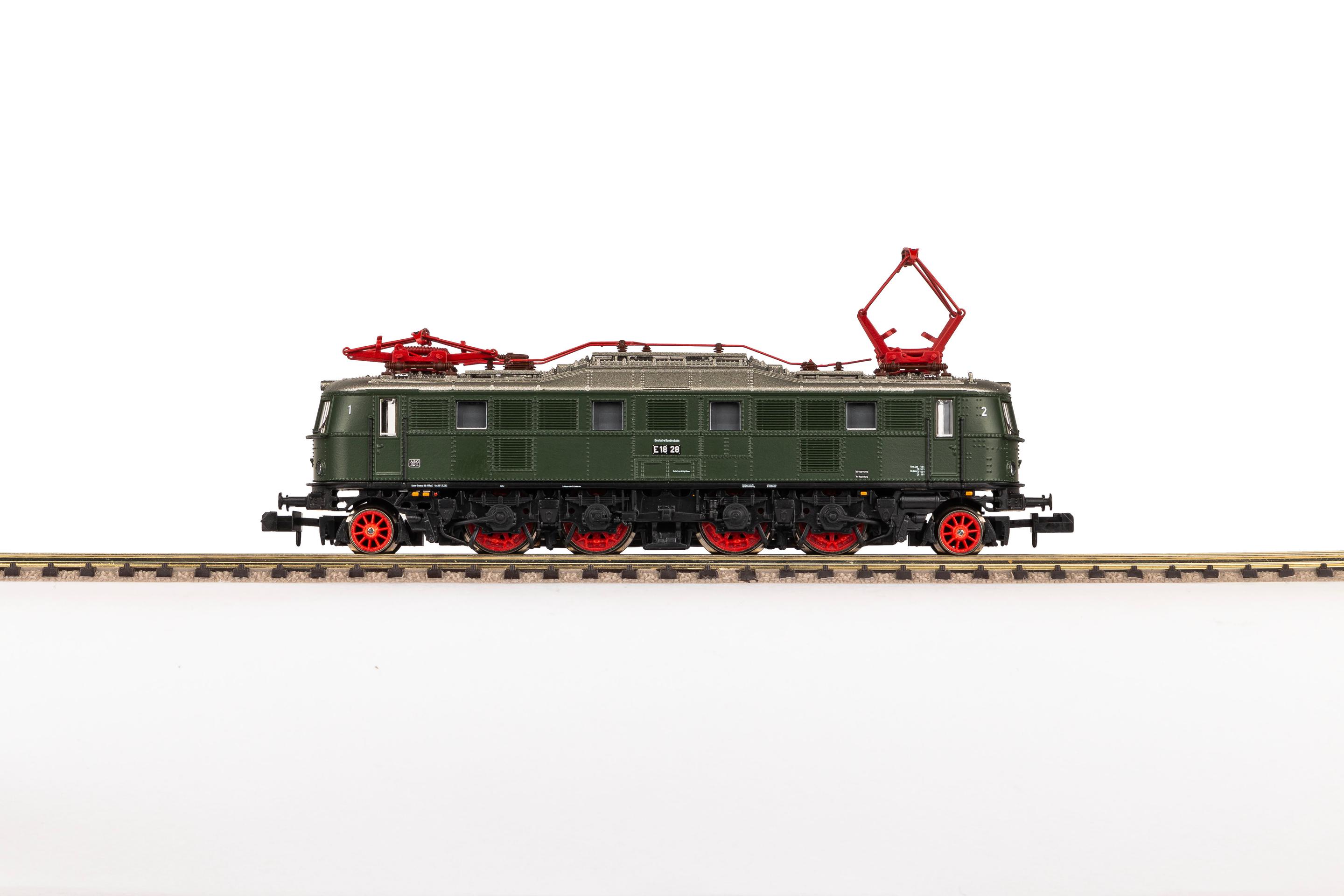 Produktbild PIKO 40308 N E-Lok E18 DB III 2 von 4