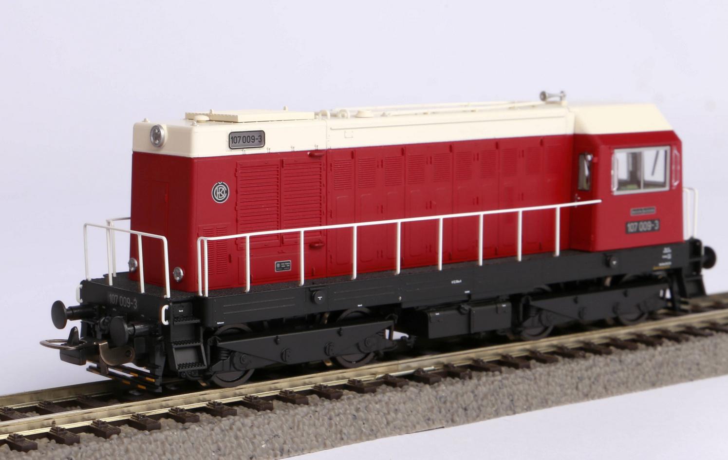 Produktbild PIKO H0 52420 - Diesellok BR 107 DR IV 2 von 5