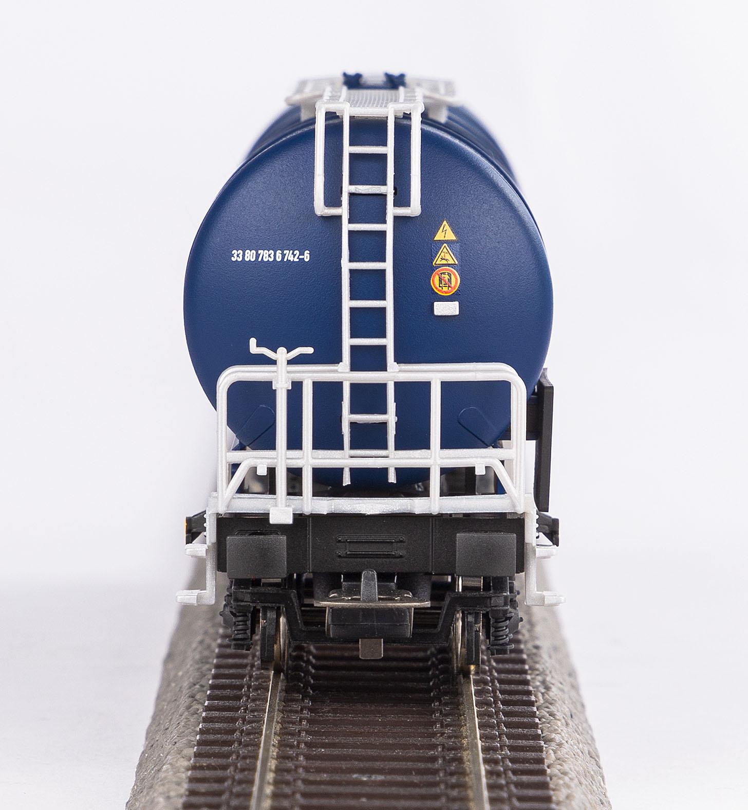Produktbild PIKO 58993 H0 Knickkesselwagen Zans ChemOil Wascosa VI 2 von 3