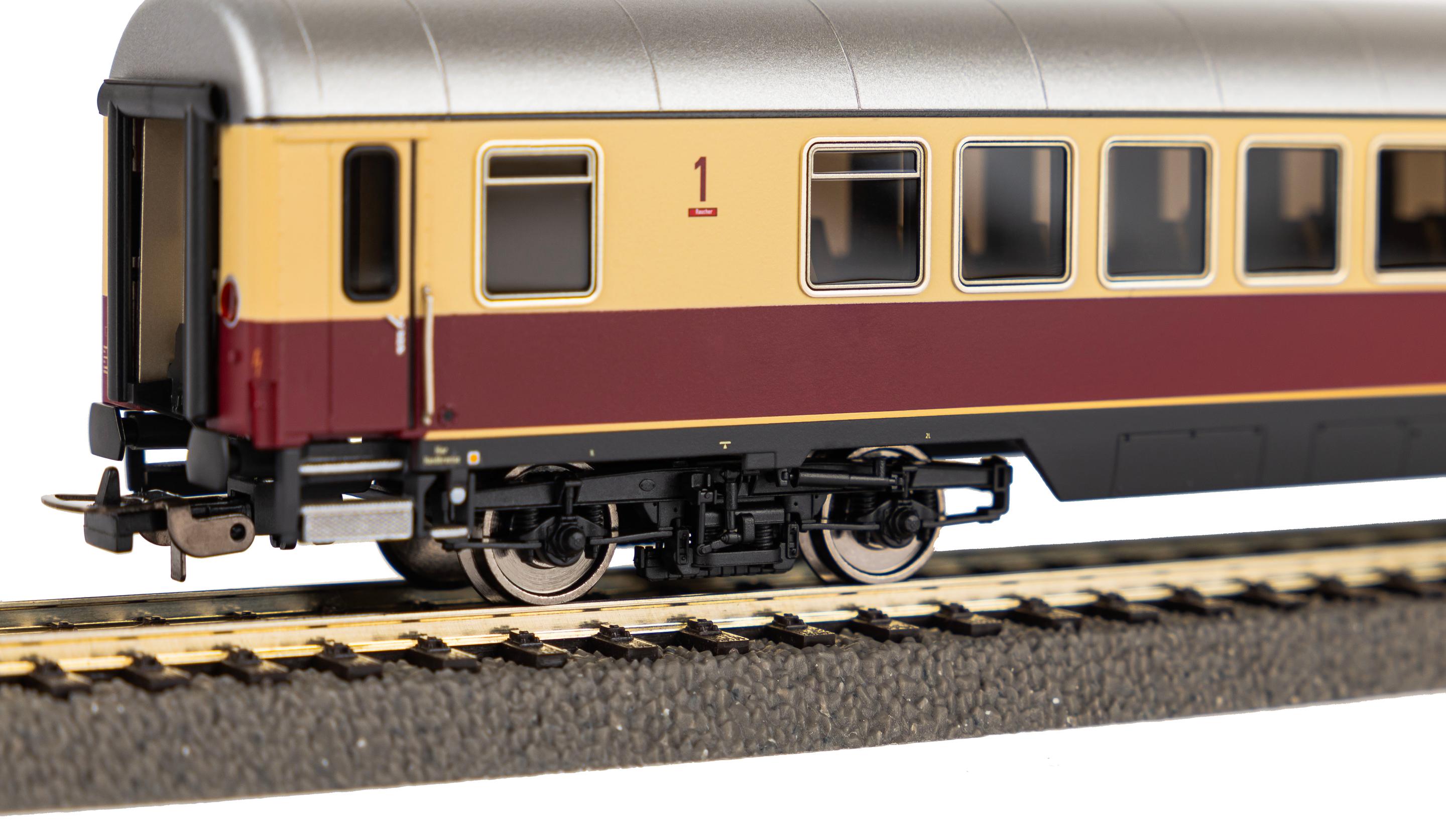 Produktbild PIKO 59675 H0 Großraumwagen Apmz 121 TEE Merkur 1. Klasse DB IV 6 von 7