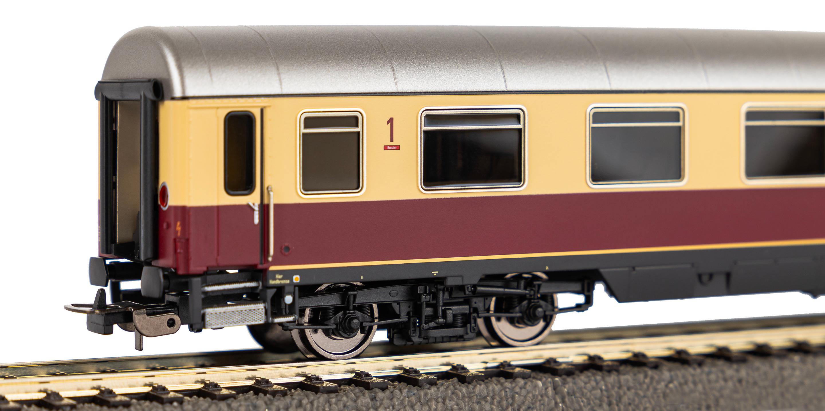 Produktbild PIKO 59677 H0 Abteilwagen Avmz 111 TEE Merkur 1. Klasse DB IV 4 von 5