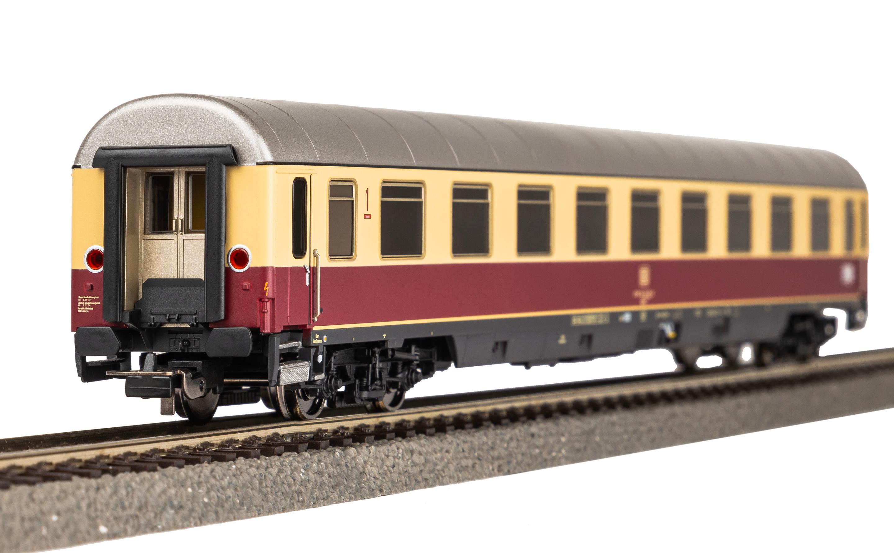 Produktbild PIKO 59677 H0 Abteilwagen Avmz 111 TEE Merkur 1. Klasse DB IV 5 von 5