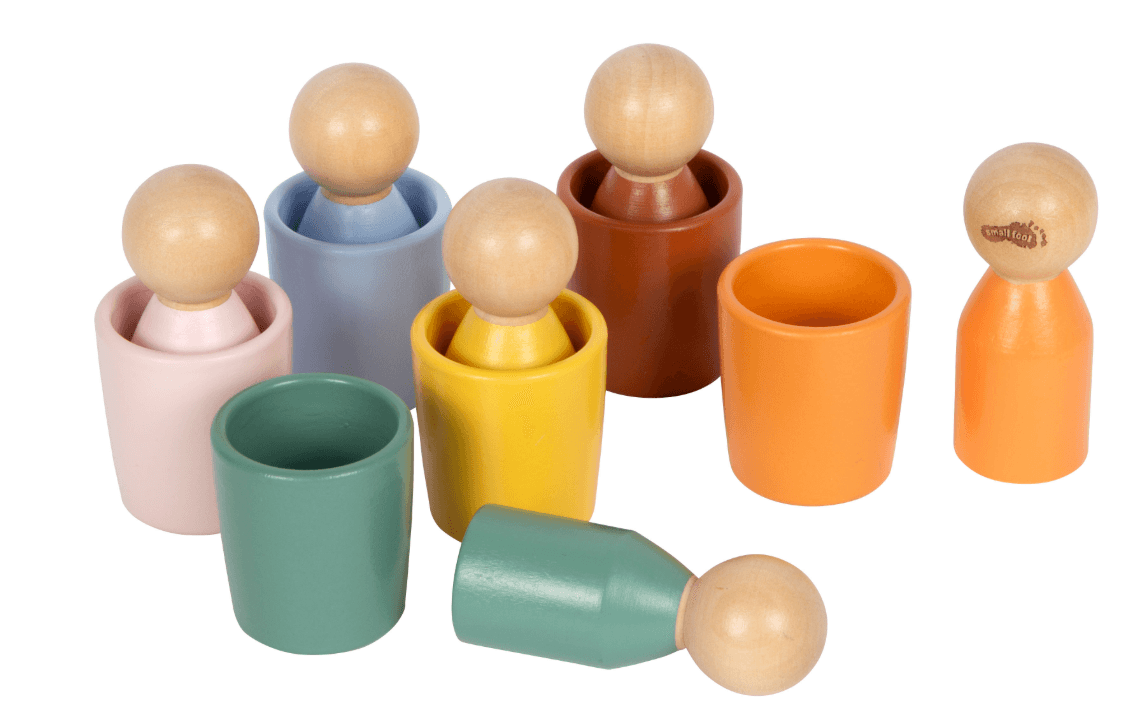 small foot Montessori Sortierbecher mit Figuren