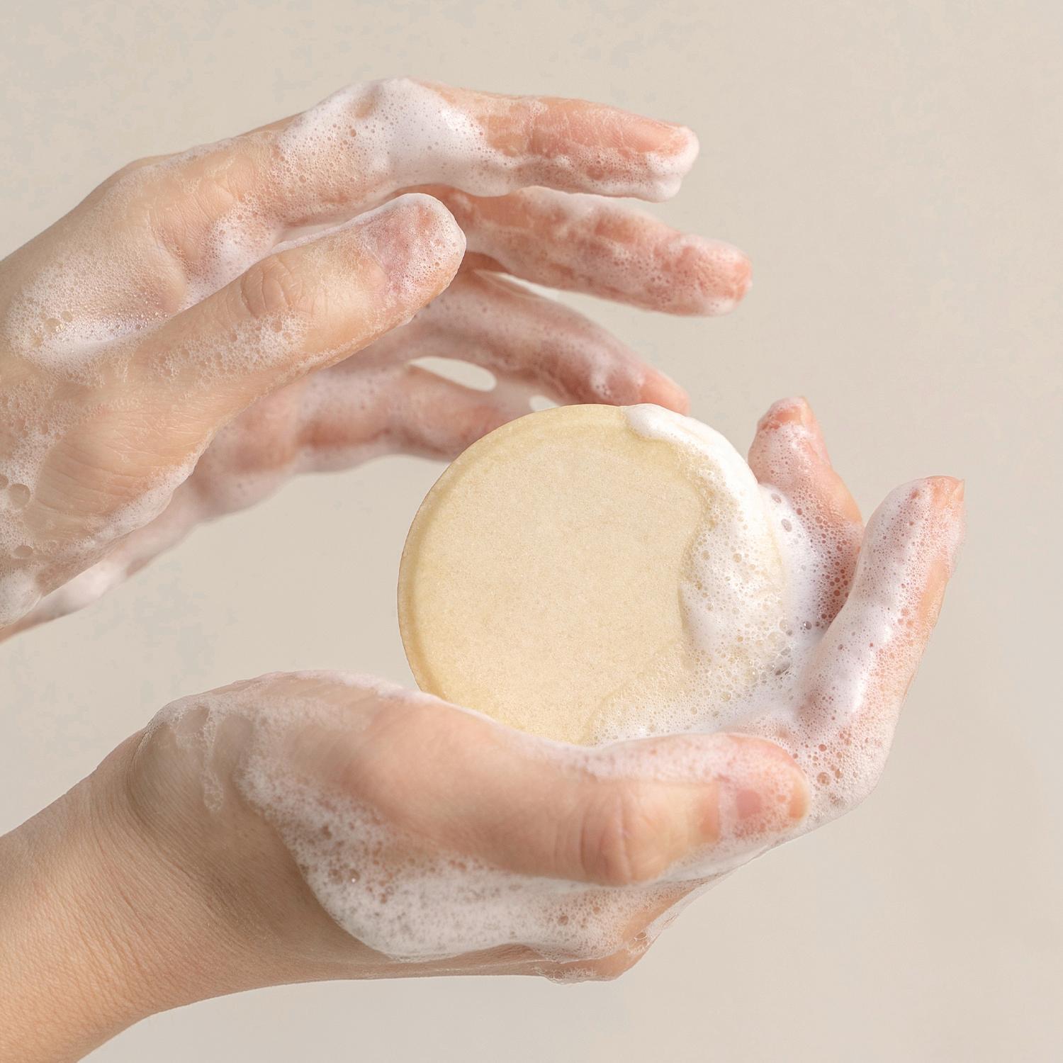Produktbild lavera Feste Dusche 2 in 1 basis sensitiv Hydro Feeling 4 von 10