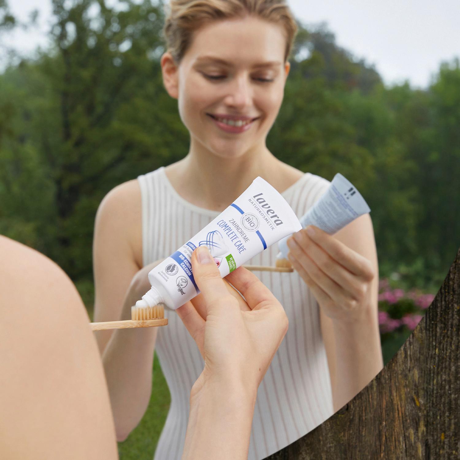 Produktbild lavera Zahncreme Complete Care 5 von 6