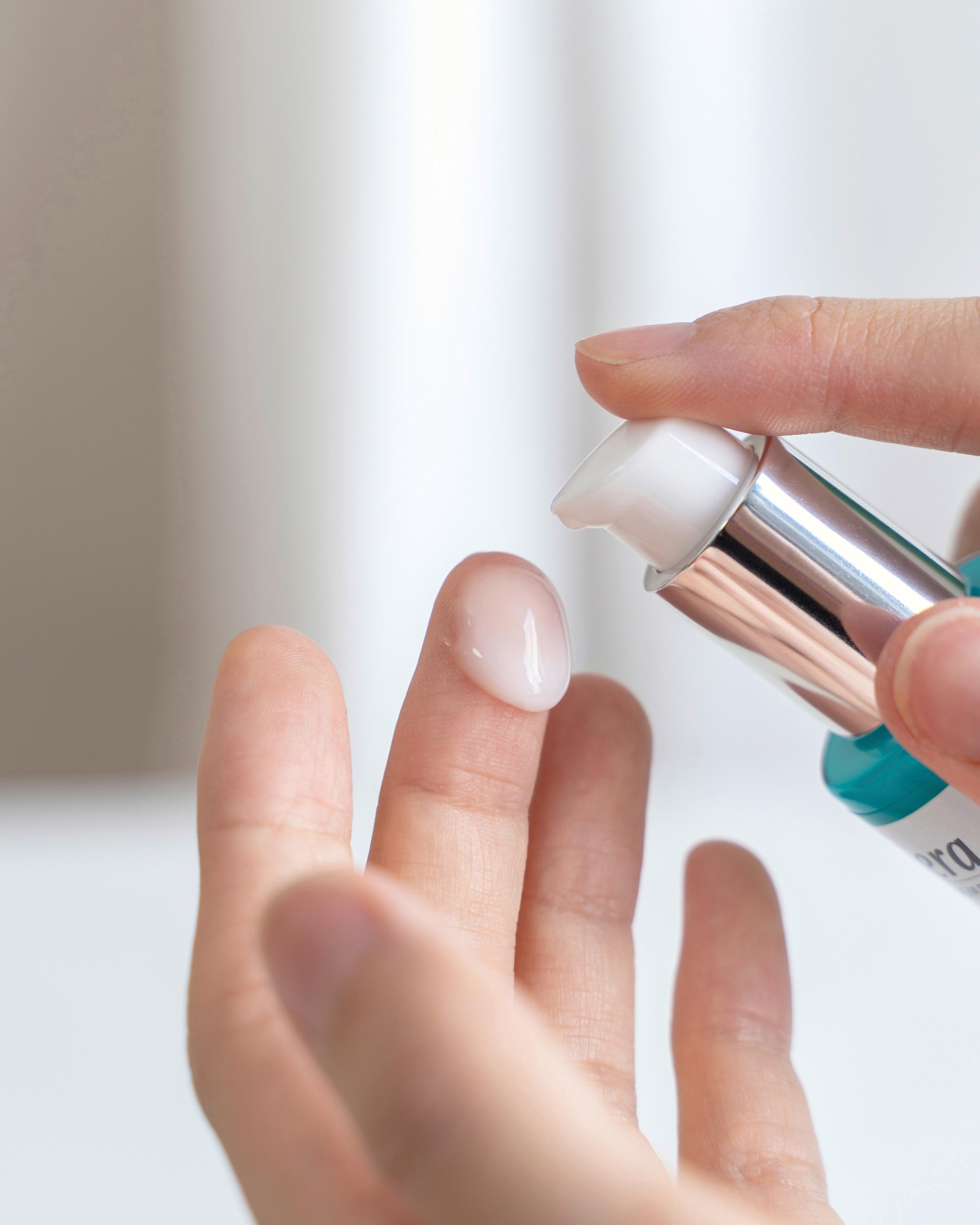 Produktbild lavera HYDRO REFRESH Serum 6 von 9