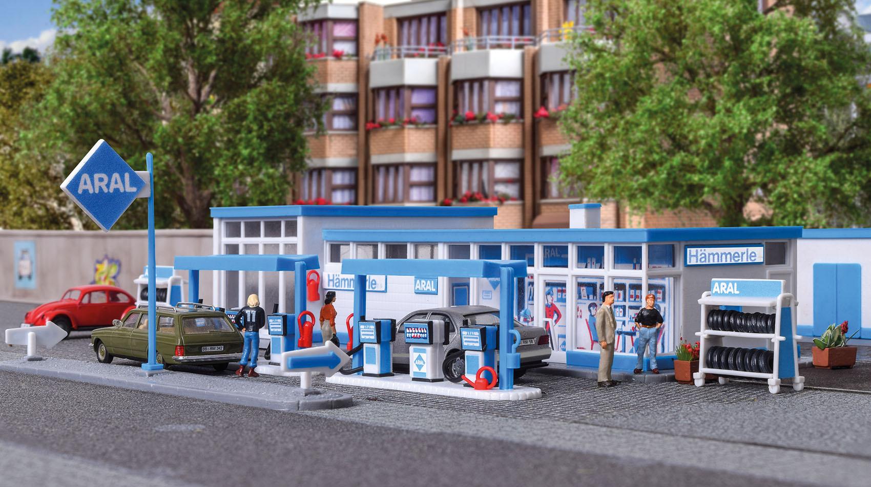 Produktbild kibri 38541 - H0 Aral Tankstelle 2 von 4