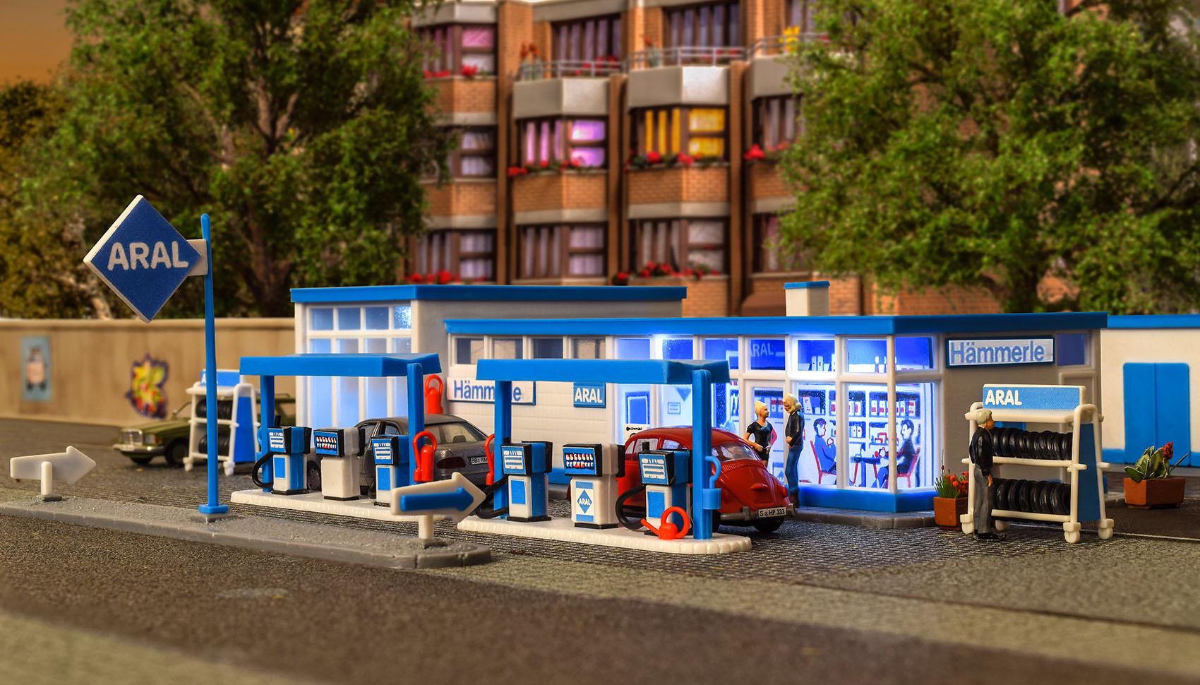 Produktbild kibri 38541 - H0 Aral Tankstelle 4 von 4