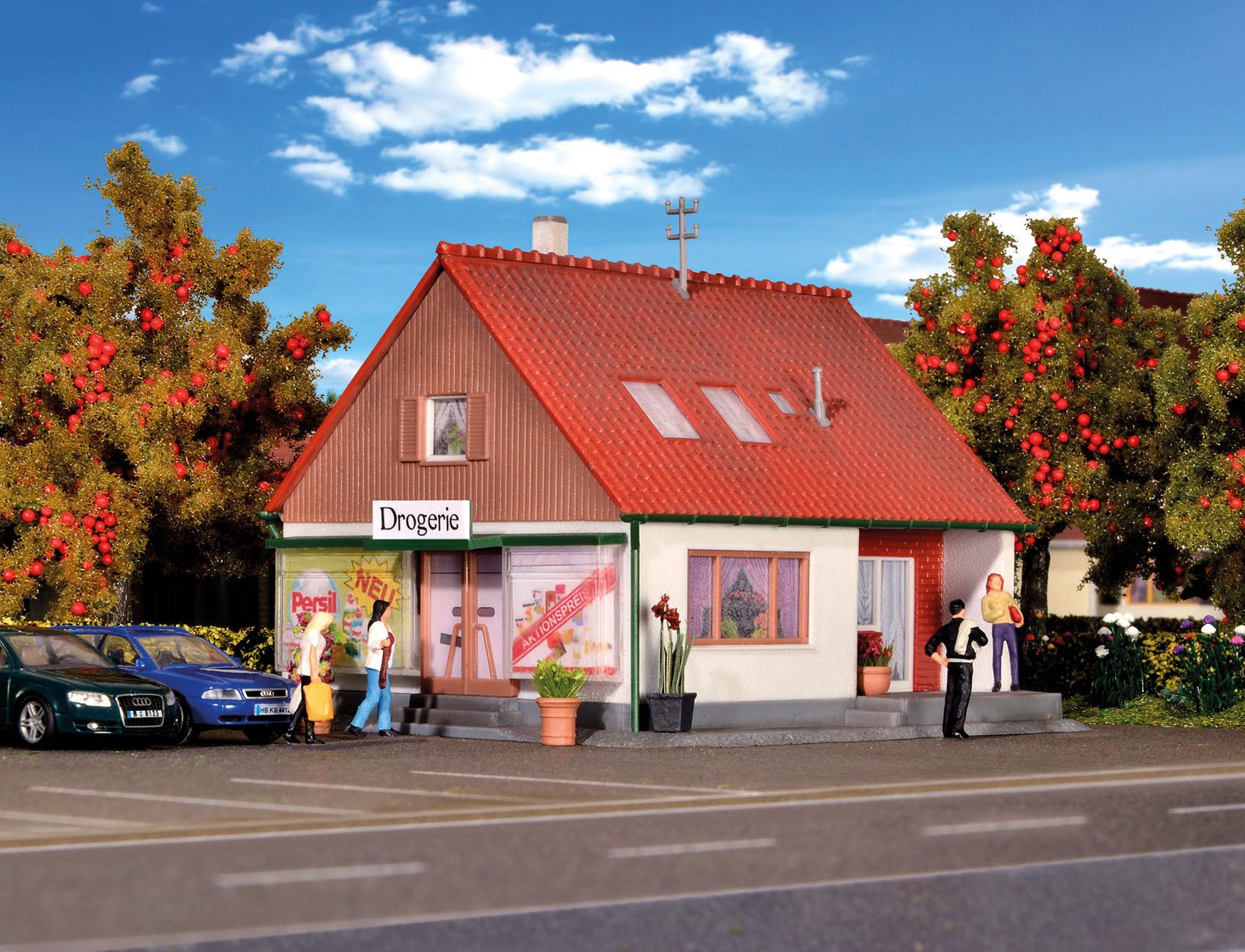 Produktbild Viessmann 38720 - H0 Einfamilienhaus mit Laden 3 von 4