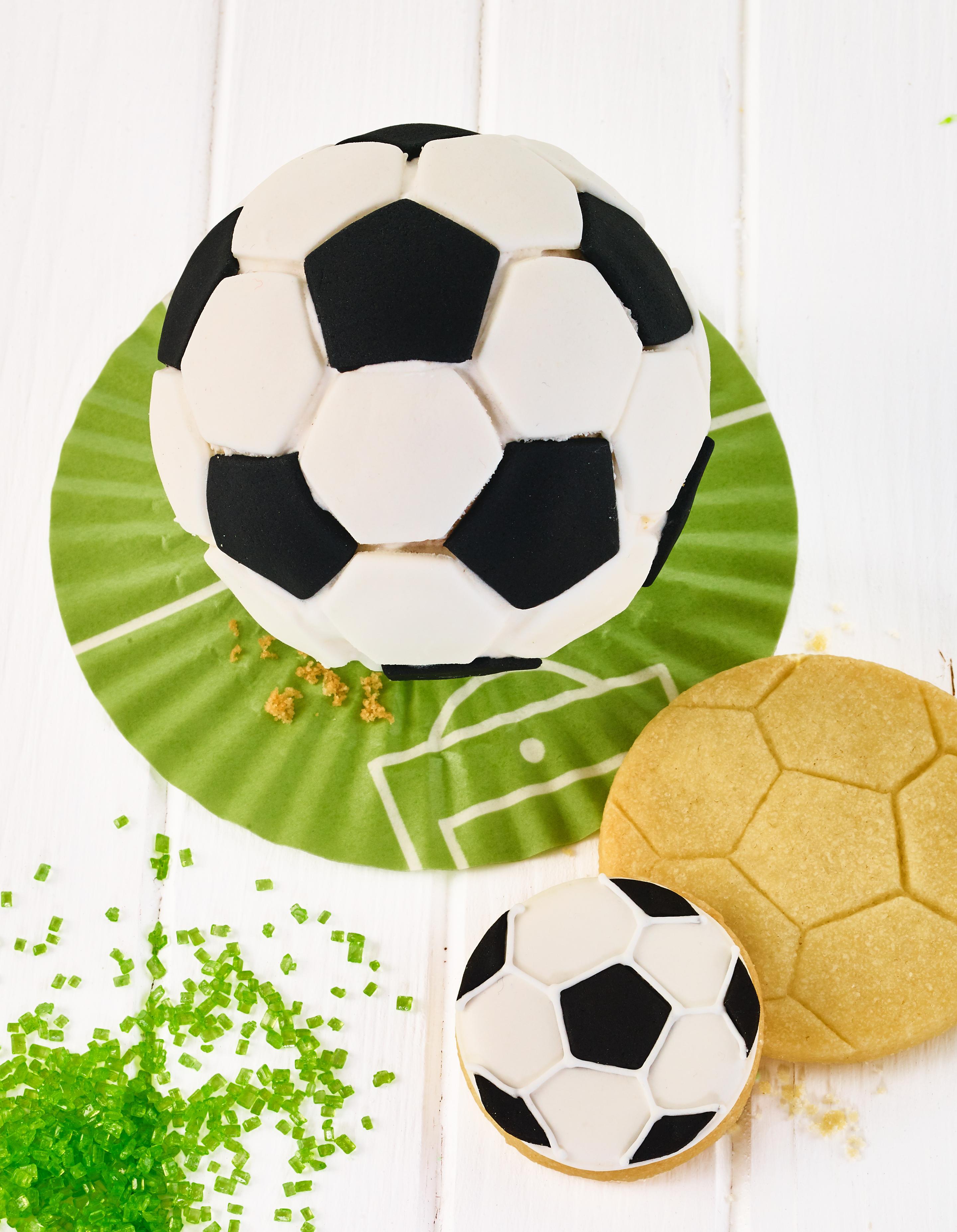 Produktbild RBV BIRKMANN Ausstechform Fußball 6,5cm 2 von 4