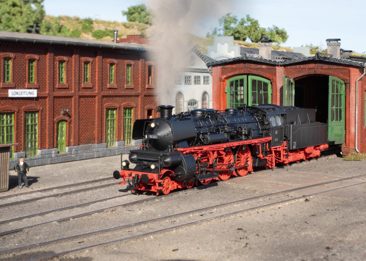 Produktbild TRIX 25323 H0 Dampflokomotive 18 323 2 von 8