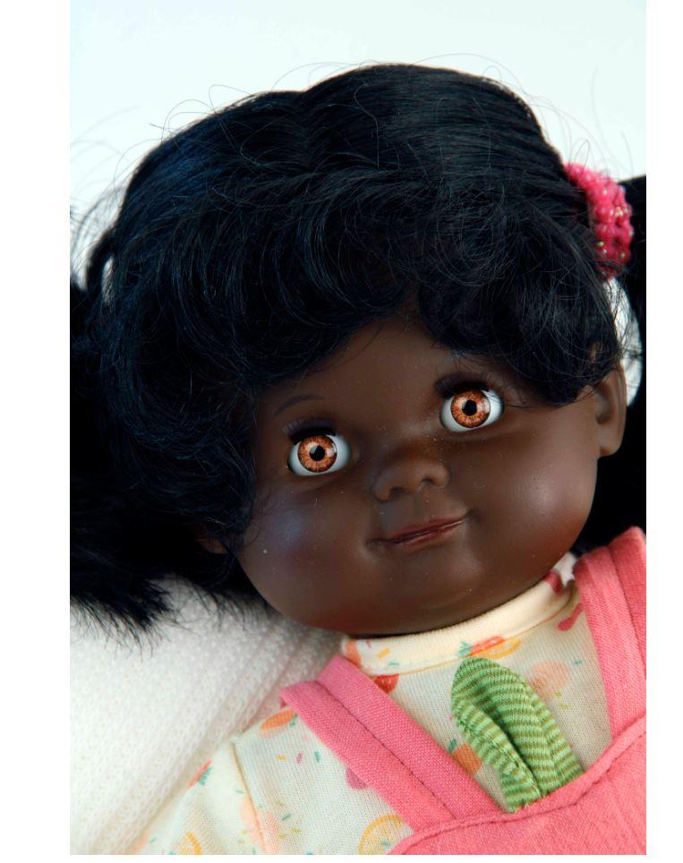 Produktbild Schildkröt-Puppen Puppe Schlummerle Gr. 32 schwarze Haare, braune Schlafaugen, Kleidung rose/gelb/grün 2 von 3