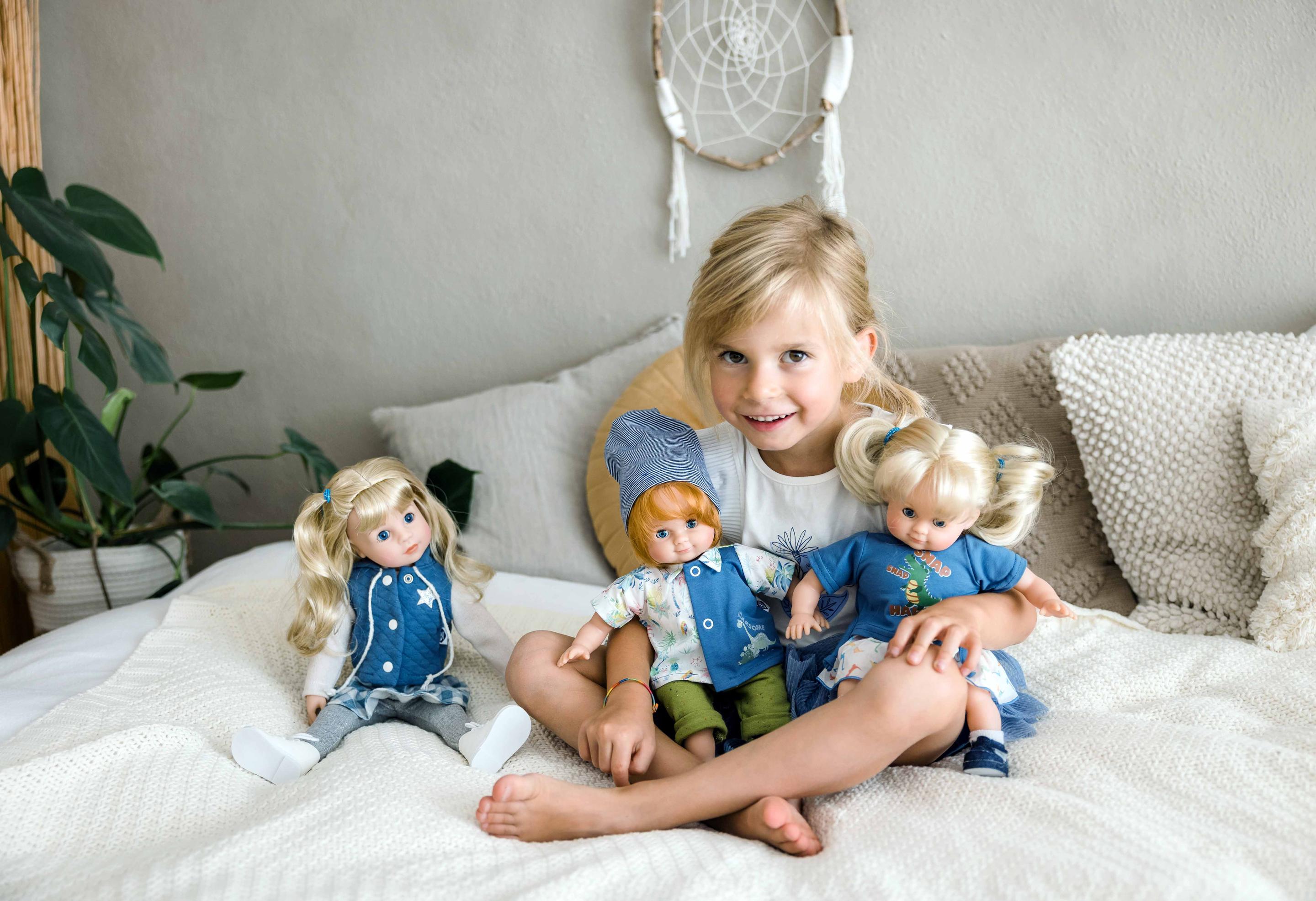 Produktbild Schildkröt-Puppen Puppe Schlummerle 32 cm blonde Haare, blaue Schlafaugen, Sommerkleidung Dino 2 von 2