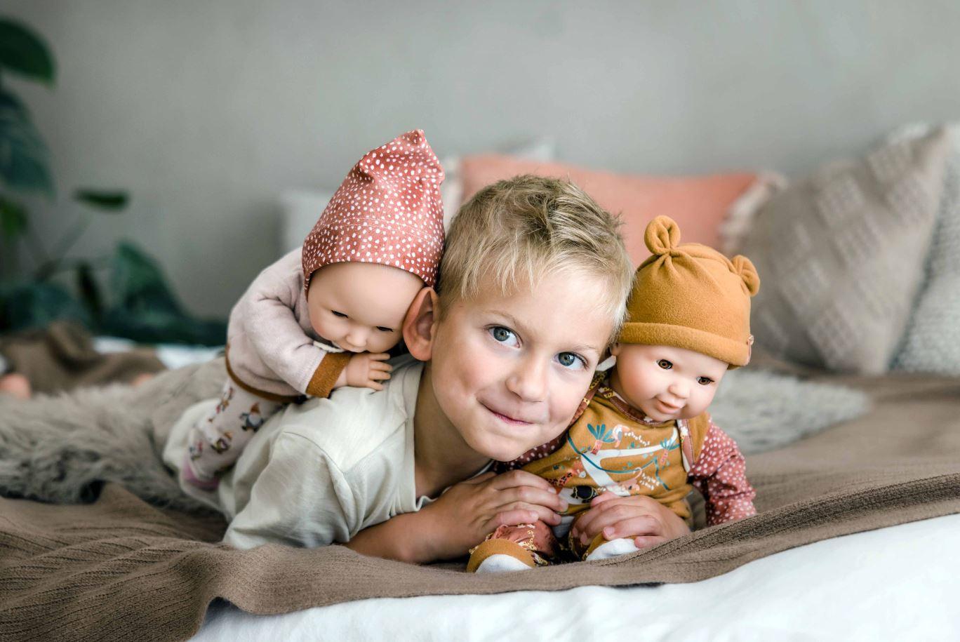 Produktbild Schildkröt-Puppen Schnullerbaby Lenchen 37 cm, Malhaar, braune Schlafaugen, Kleidung Safari-Look 3 von 4