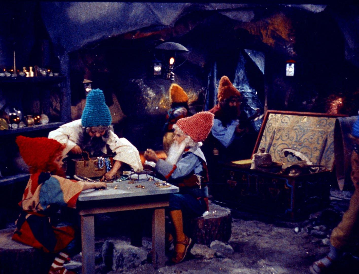 Produktbild Schneewittchen und die sieben Zwerge (1955) (Filmjuwelen / Schongerfilm-Märchen) 5 von 6