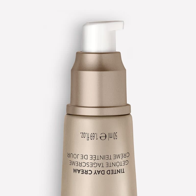 M. Asam® RESVERATROL LONGEVITY Tinted Day Cream