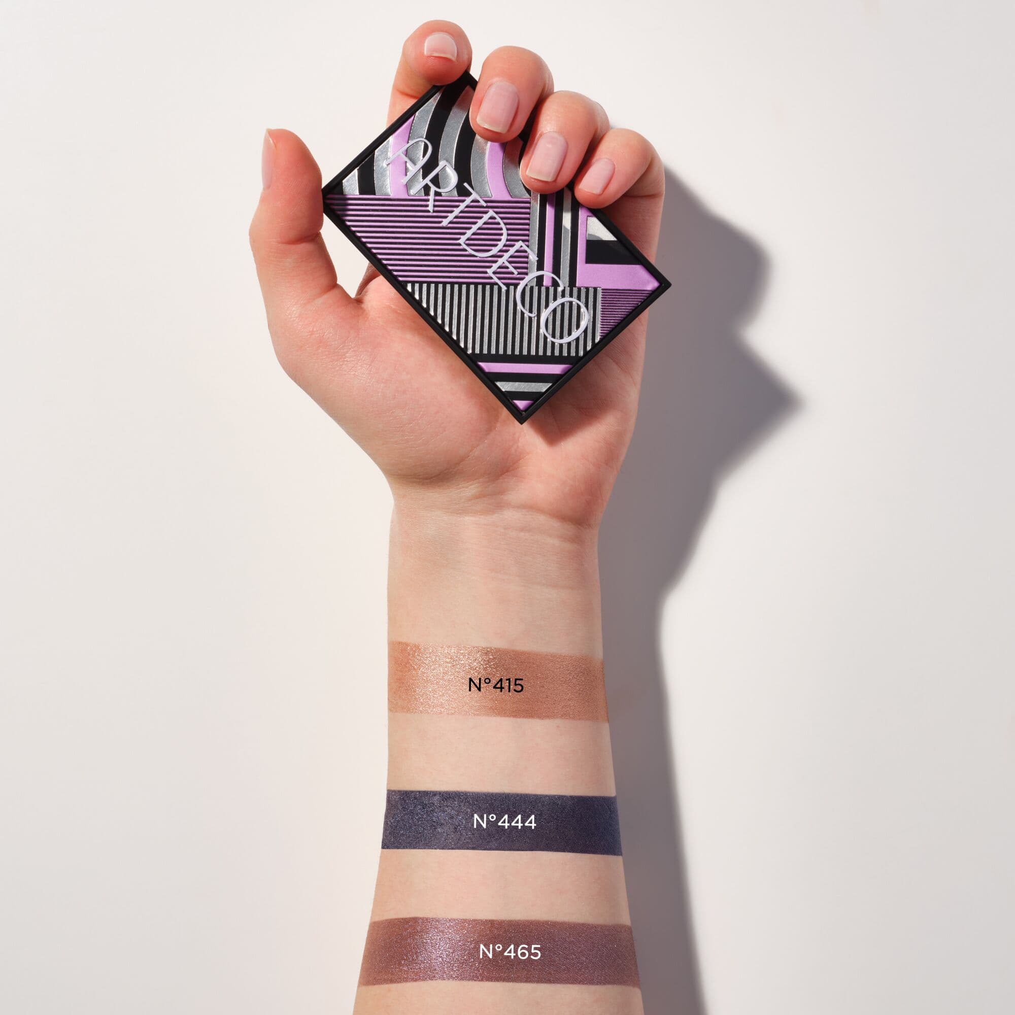 Produktbild ARTDECO Eyeshadow Metallic Nachfüllung 3 von 4