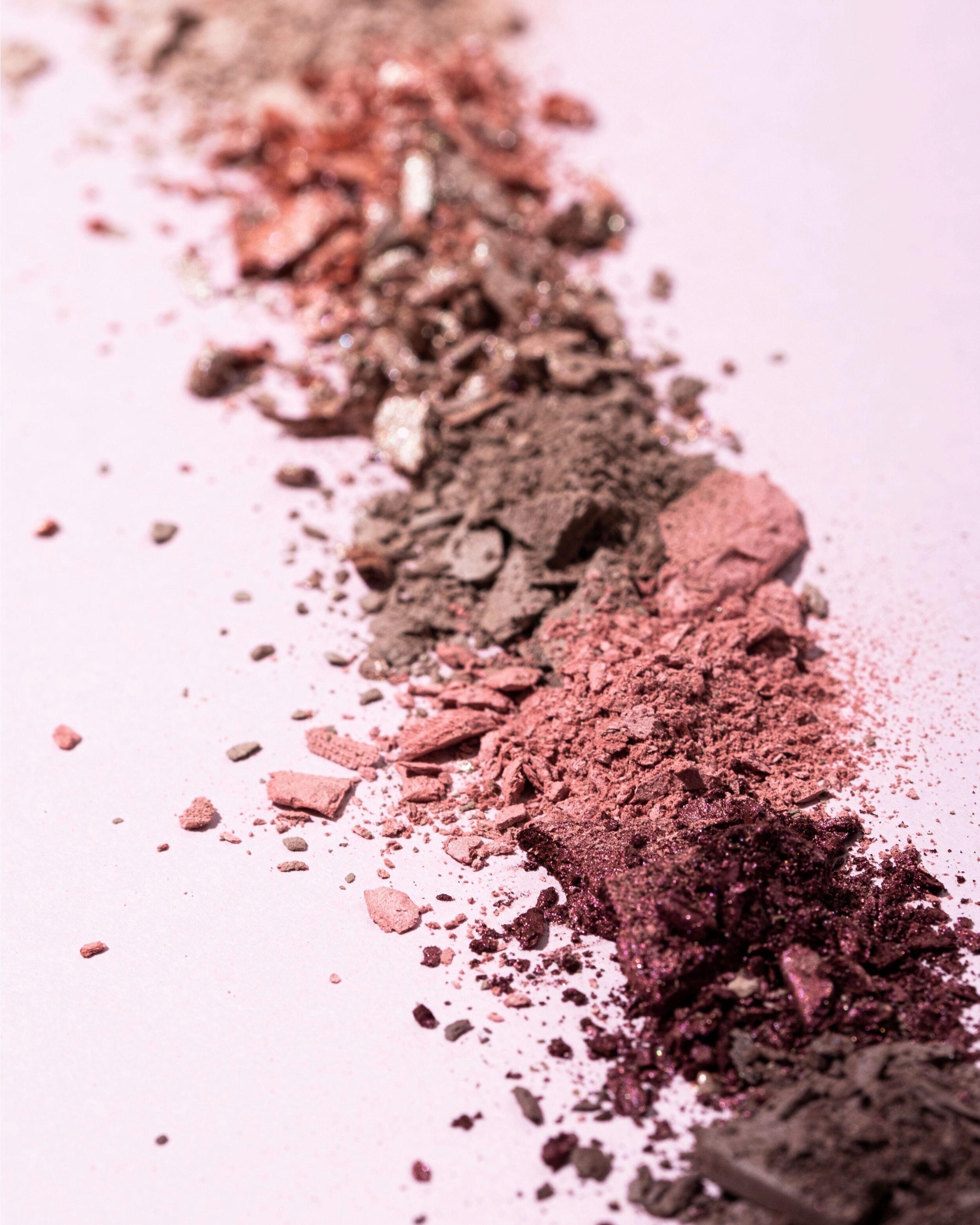 Produktbild essence the ROSE edition eyeshadow palette 9 von 12