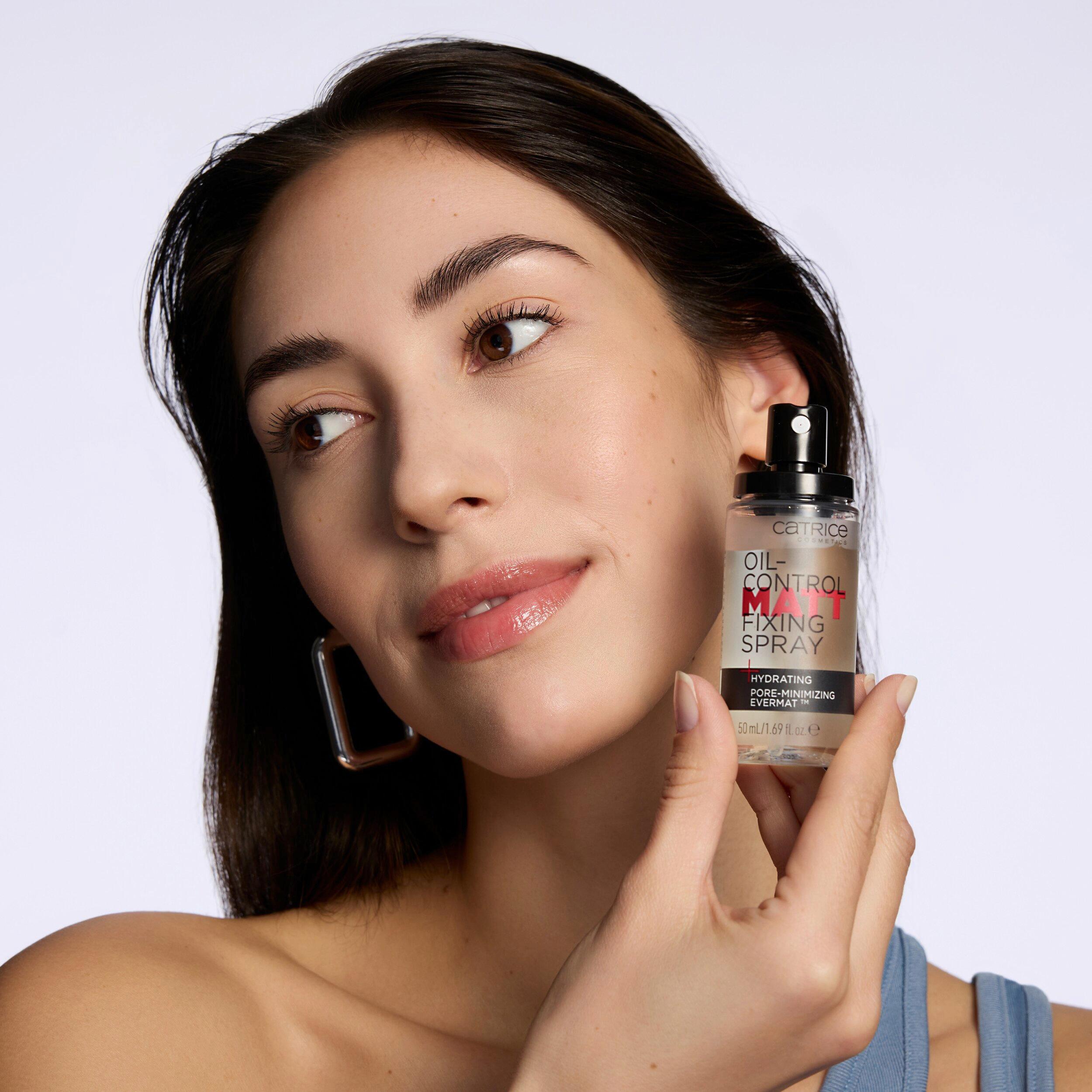 Produktbild Catrice Oil-Control Matt Fixing Spray 2 von 6