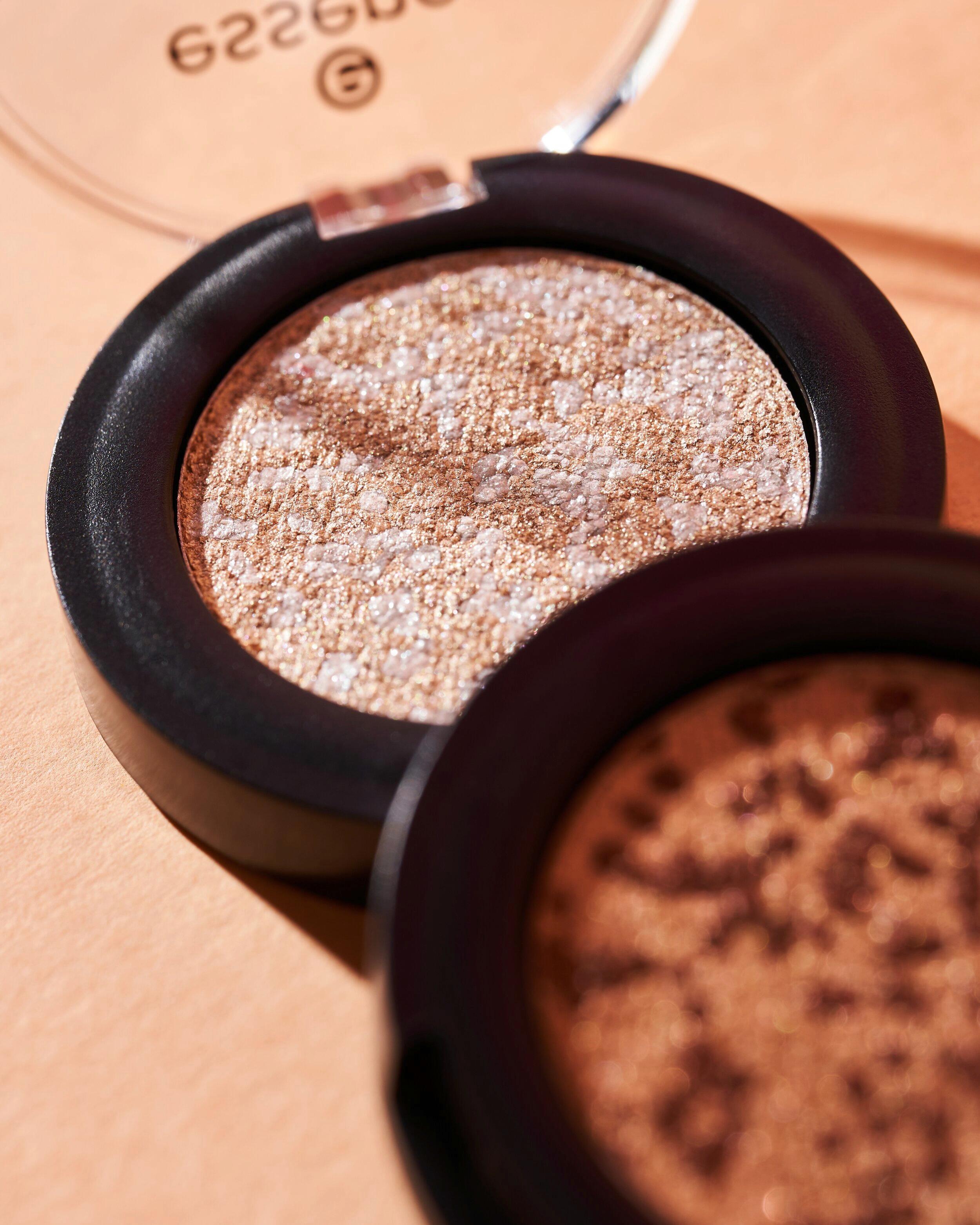 Produktbild essence soft touch eyeshadow 6 von 12