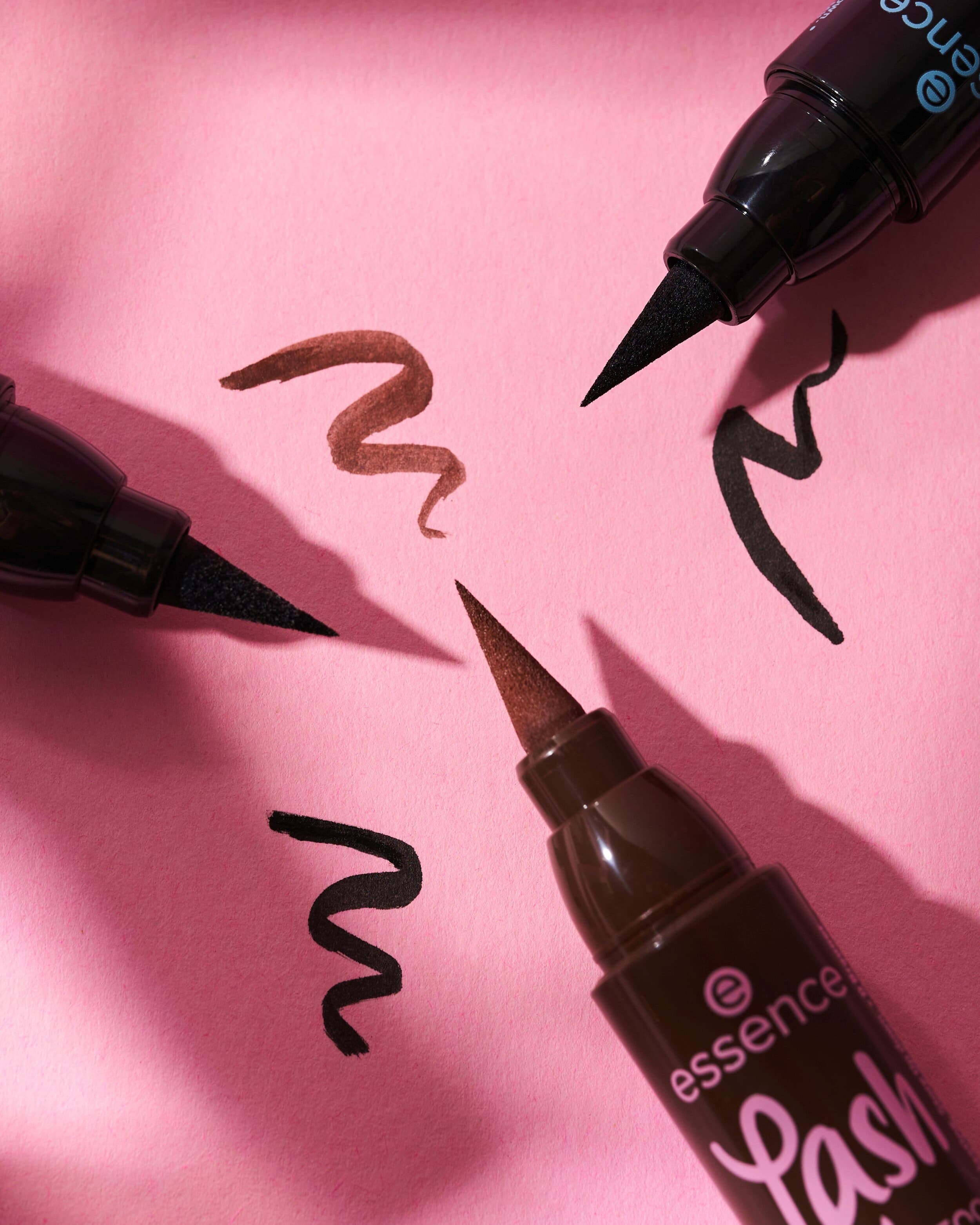 Produktbild essence Lash PRINCESS LINER 5 von 11