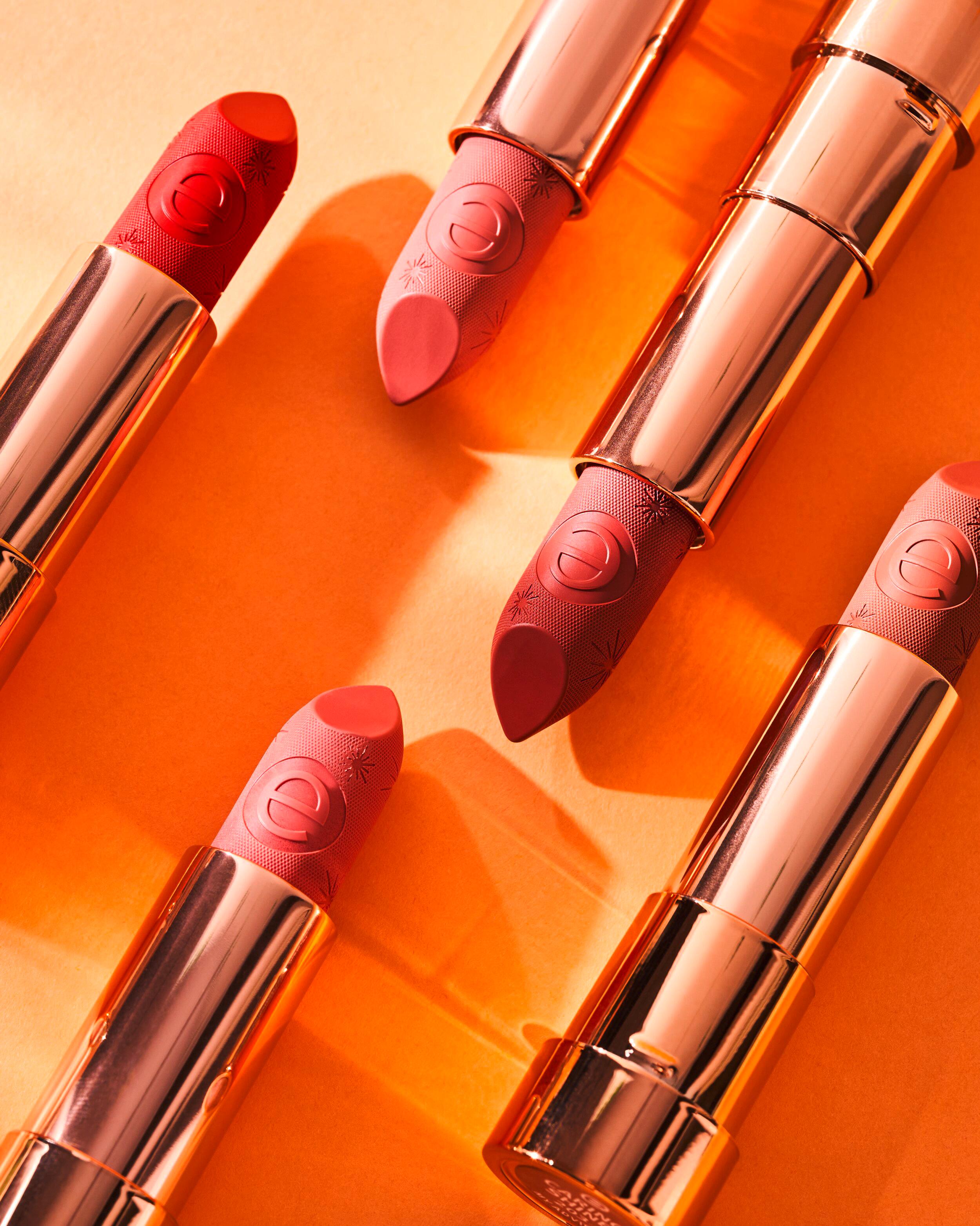 Produktbild essence caring SHINE Vegan Collagen Lipstick 2 von 8