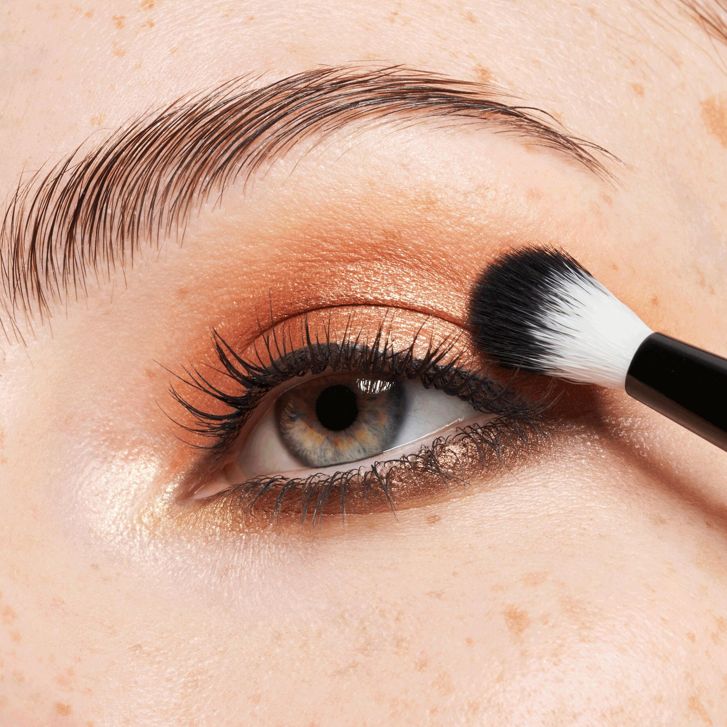 Produktbild Catrice Magic Perfectors Duo Eyeshadow Brush 3 von 4