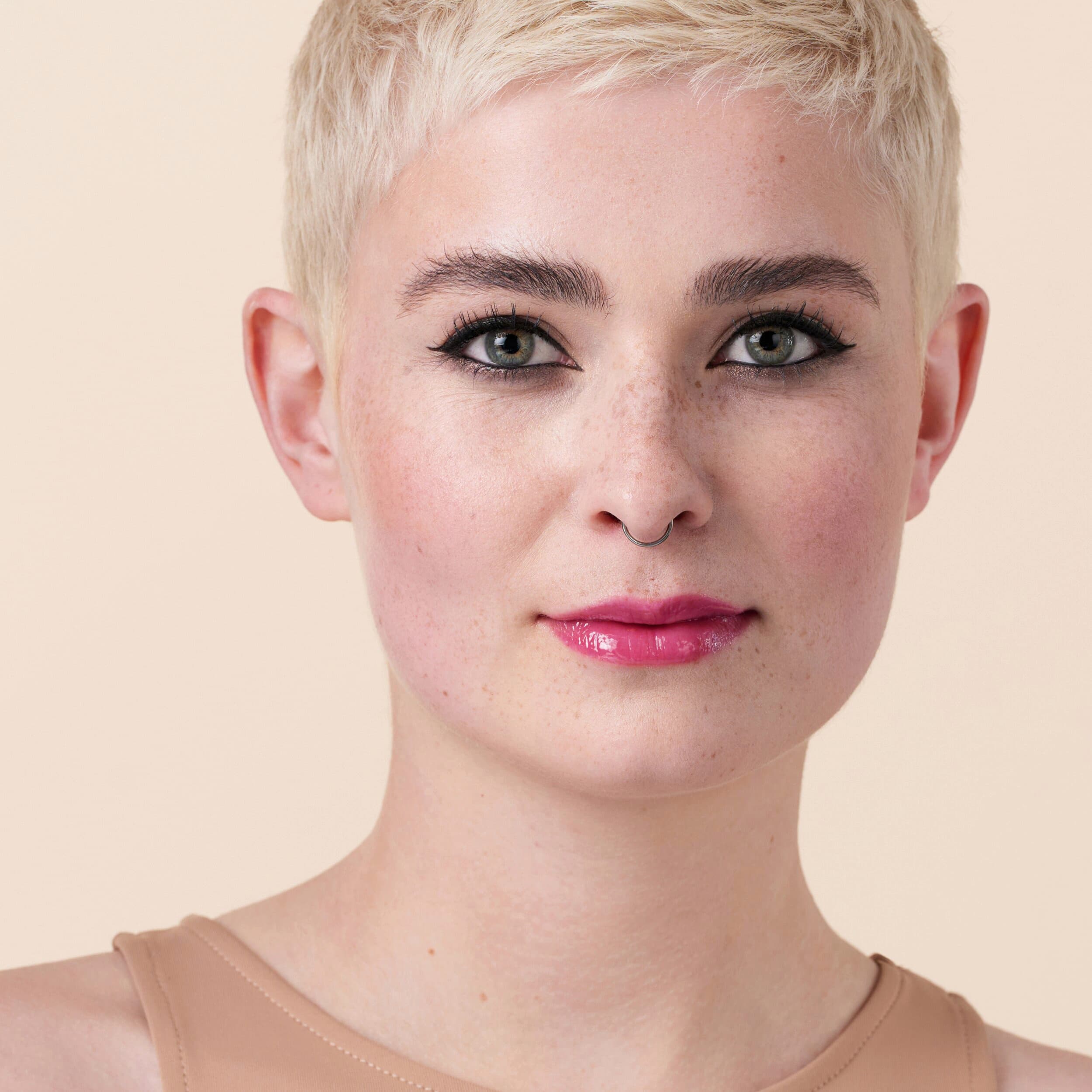 Produktbild Catrice Tinted Lip Oil Glossin'Glow 8 von 15